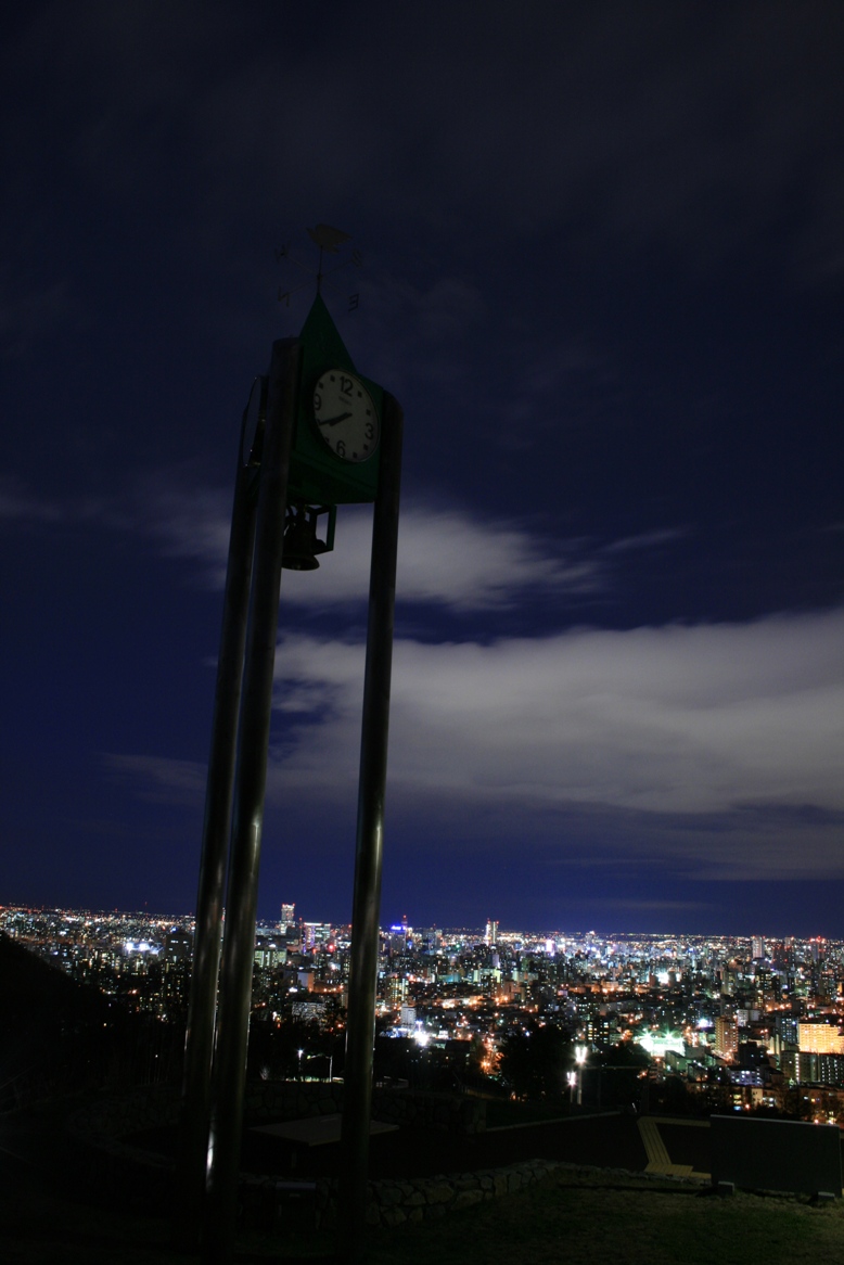 札幌市内に広がる立体的な夜景を一望できる夜景スポット 旭山記念公園 北海道 札幌市