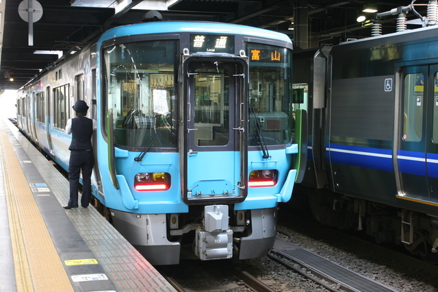 IMG_202015年3月14日に開業したIRいしかわ鉄道の車両83.JPG