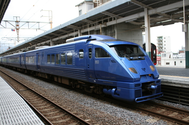 Jr九州 特急 青いソニック 8系 グリーン車の座席表 座席配置図 とグリーン車シートの特徴