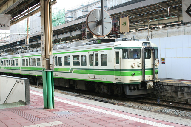 IMG_340弥彦〜東三条を結ぶ、JR弥彦線の電車7.JPG