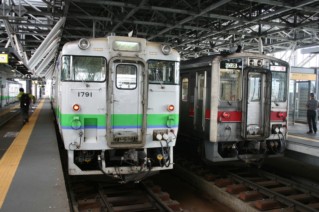IMG_6727旭川駅　列車.JPG