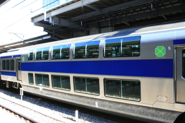 IMGJR常磐線特別快速に連結されている２階建てグリーン車_7109.JPG