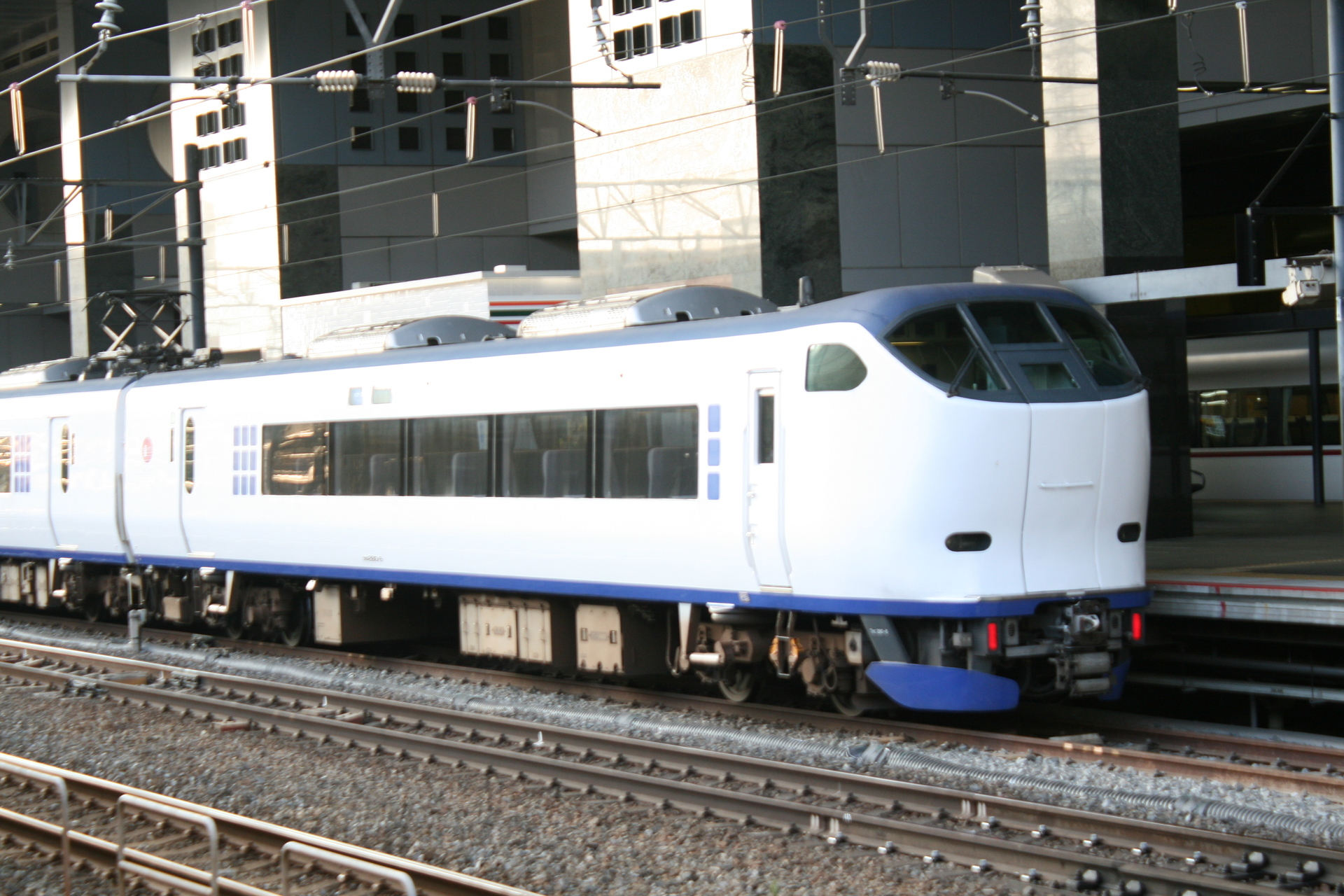 Jr西日本の281系 関空特急はるか号 米原 京都 関西空港 停車駅 車両 座席ほか