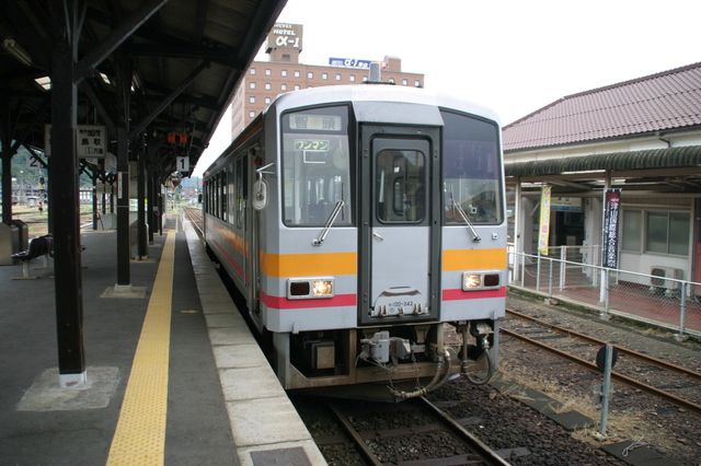 IMG_9514JR因美線の列車.JPG