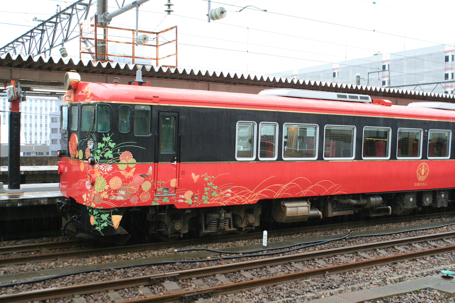 Jr七尾線観光列車 花嫁のれん号 金沢 和倉温泉 Jr七尾線ほか