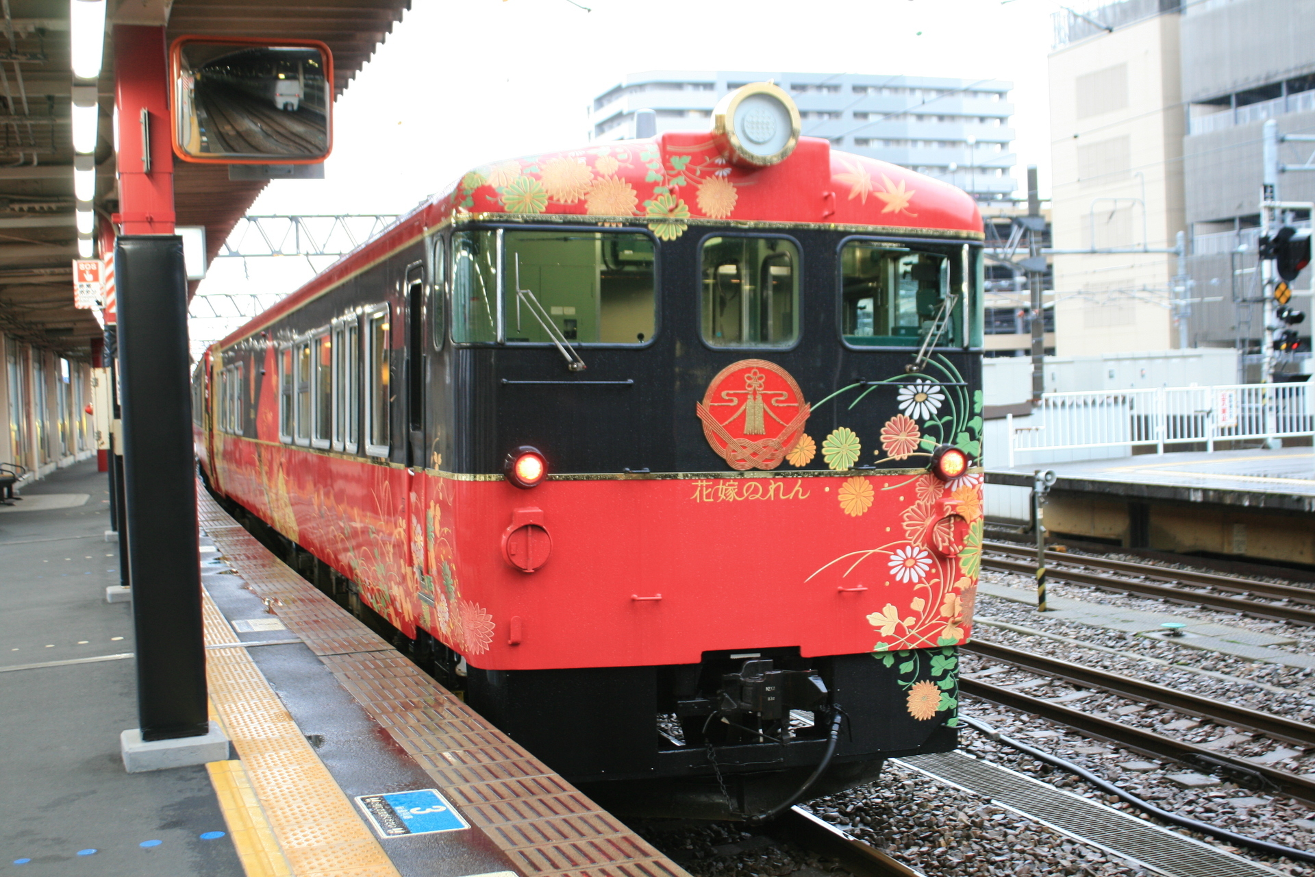 Jr七尾線観光列車 花嫁のれん号 金沢 和倉温泉 Jr七尾線ほか